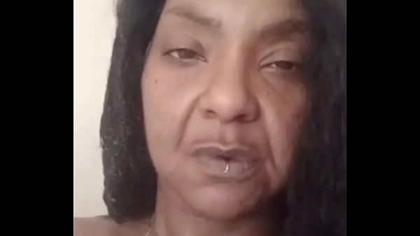 Rachelle Newmuis takes a shower