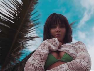 Cute brunette teen outdoor sex in public sex adventures