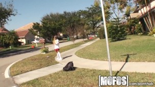 Mofos – Teen school girl Jessicka Alman loves dick